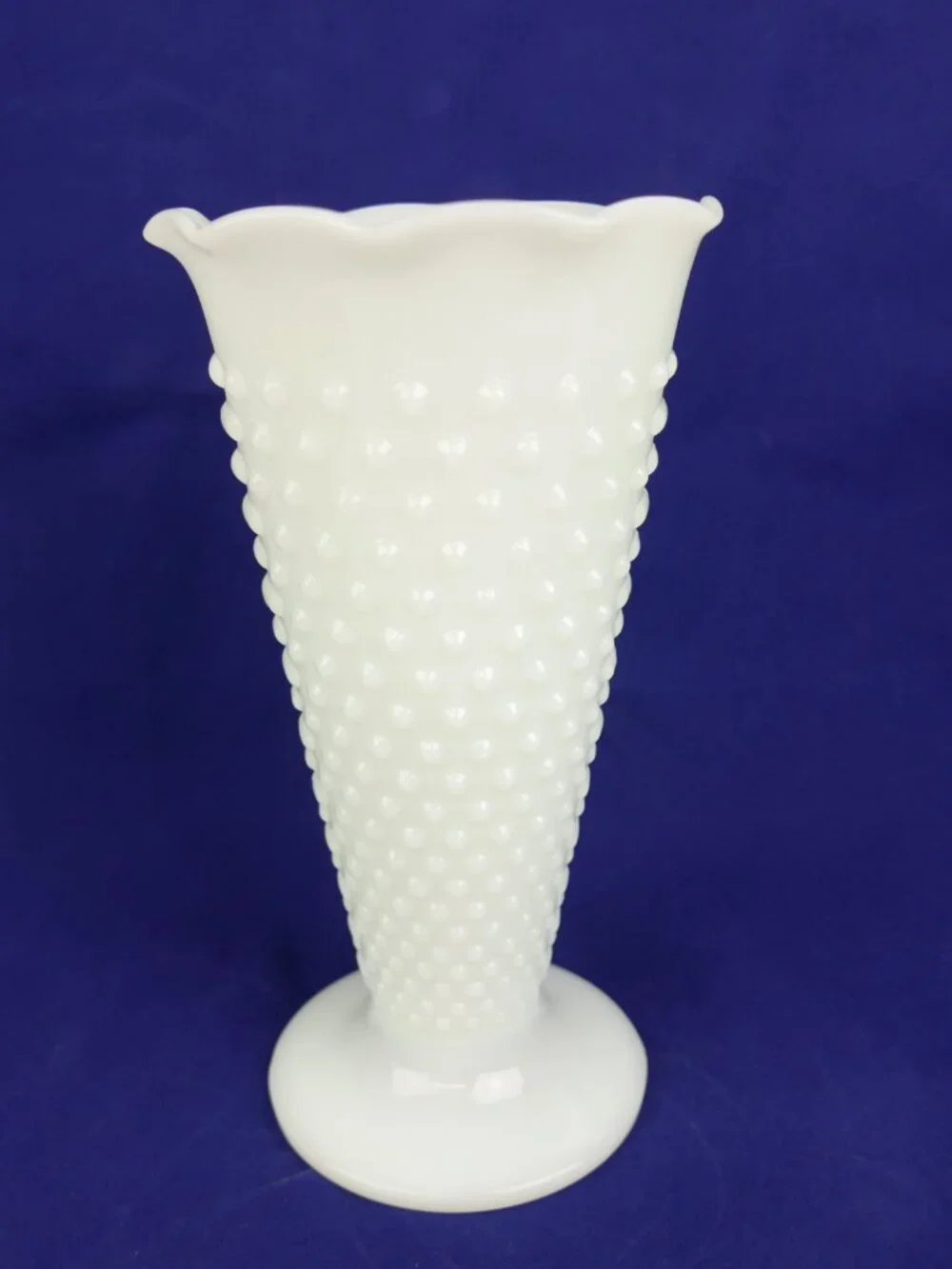Vintage Anchor Hocking Milk Glass Vase Hobnail Dot & Dash White Scalloped 9